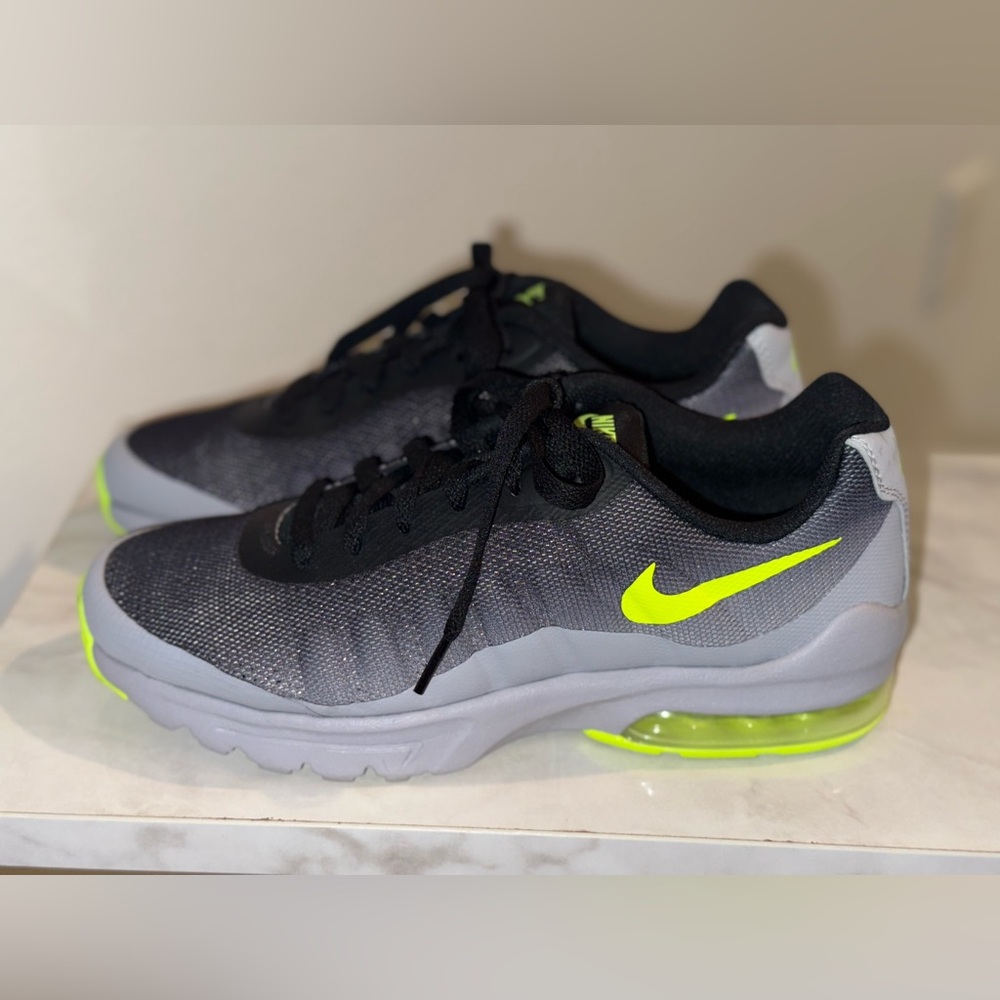 Nike Black and Gray Sneakers with Lime Green accents